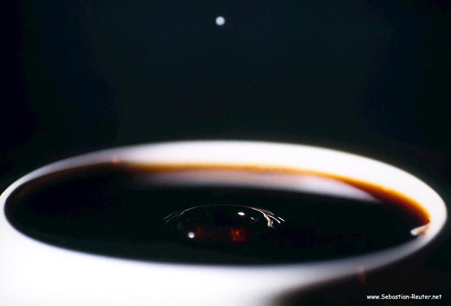 KaffeeTropfen1.928x630.jpg